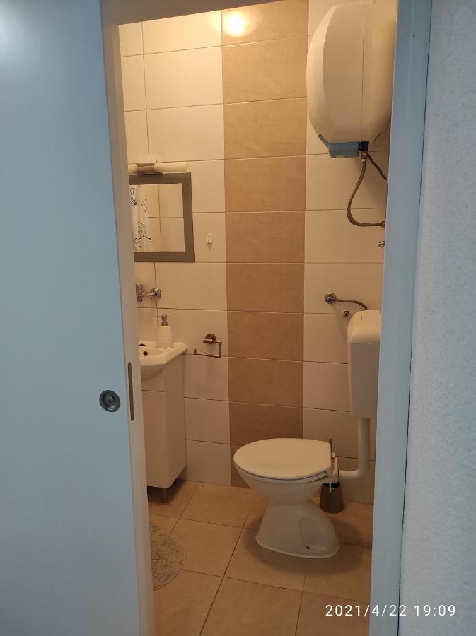Apartmani Quattro Starigrad Paklenica Eksteriør bilde