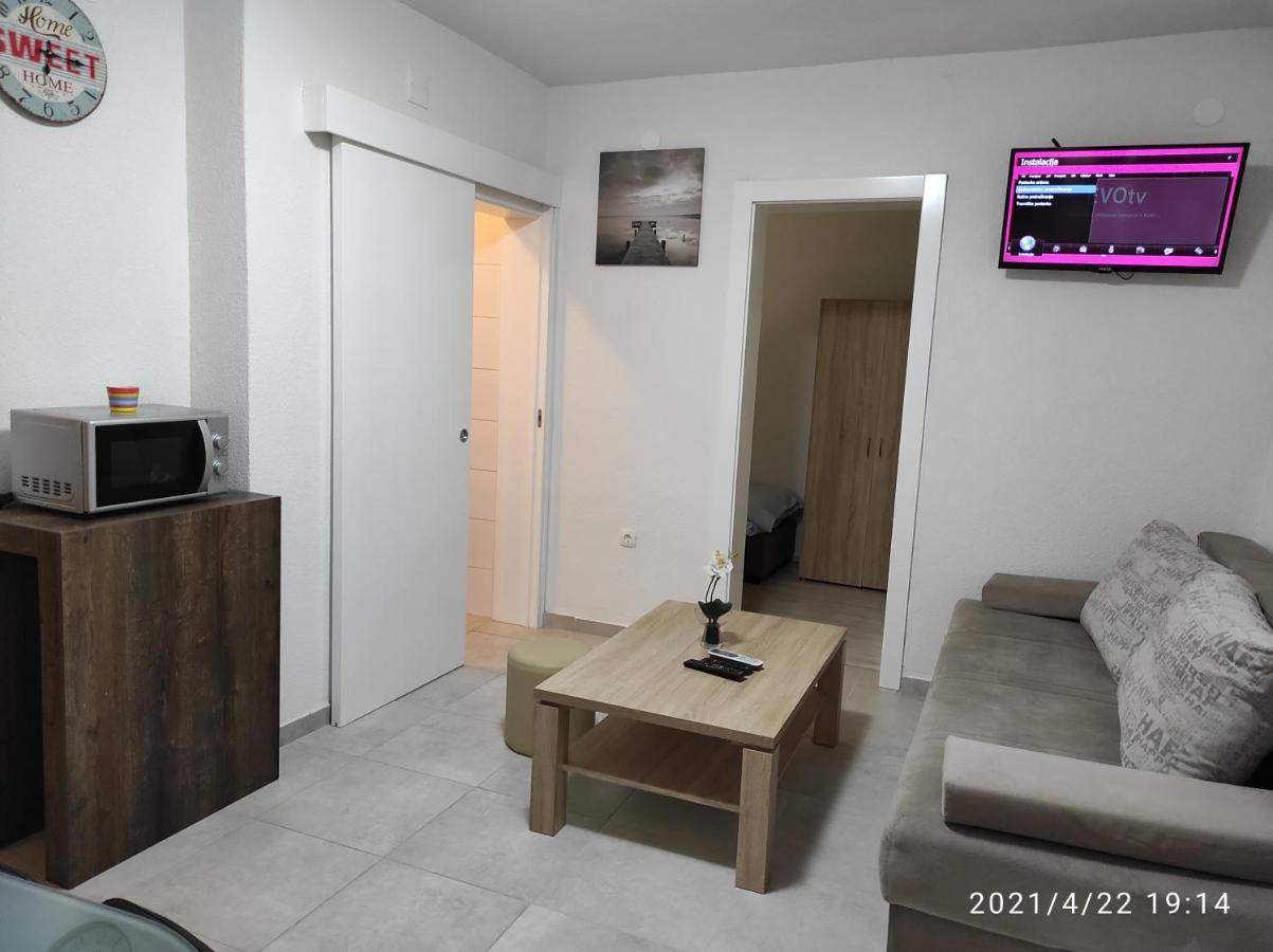 Apartmani Quattro Starigrad Paklenica Eksteriør bilde