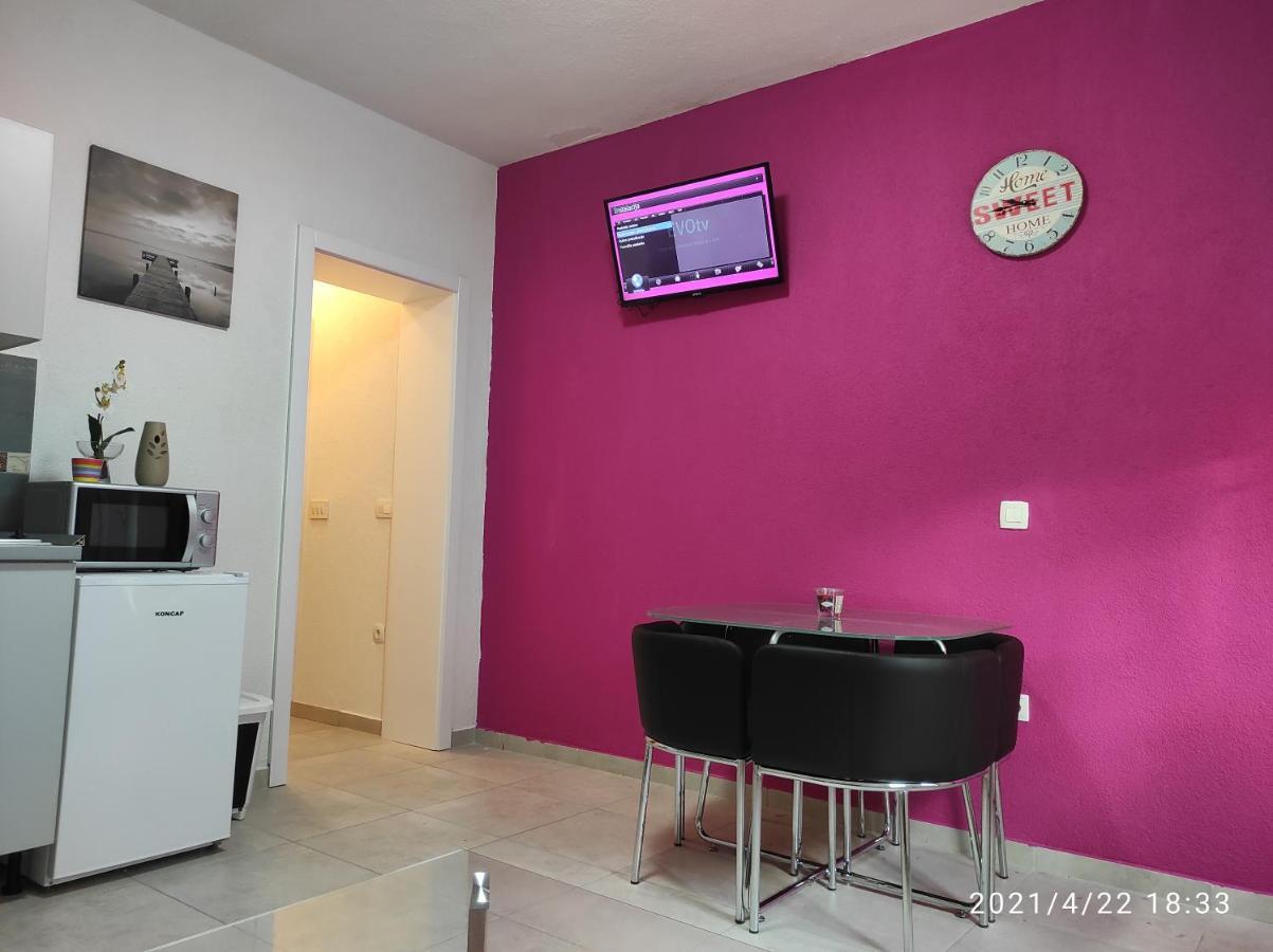Apartmani Quattro Starigrad Paklenica Eksteriør bilde