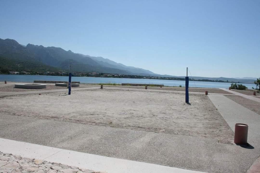 Apartmani Quattro Starigrad Paklenica Eksteriør bilde
